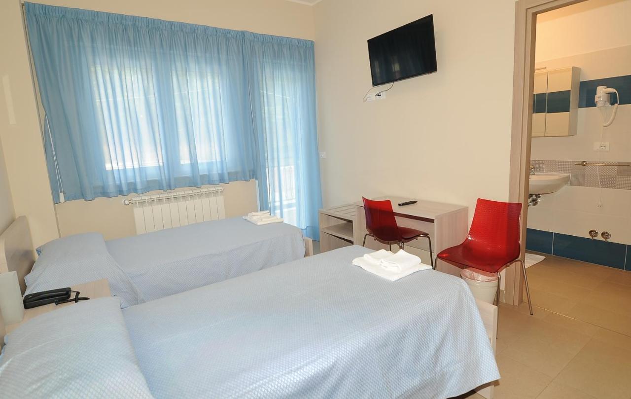 Bed and Breakfast Casa Ospitalita San Giuseppe LʼAquila Zewnętrze zdjęcie