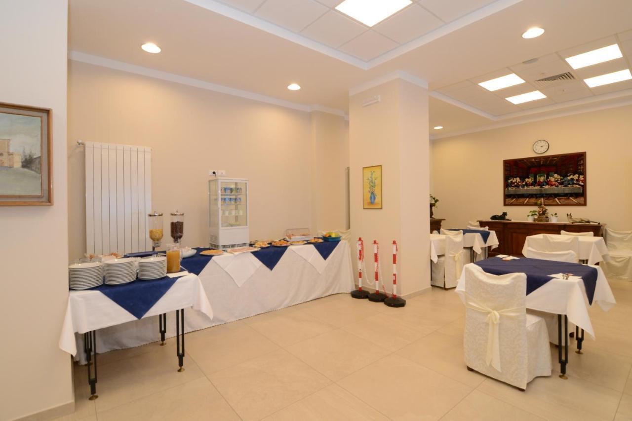Bed and Breakfast Casa Ospitalita San Giuseppe LʼAquila Zewnętrze zdjęcie